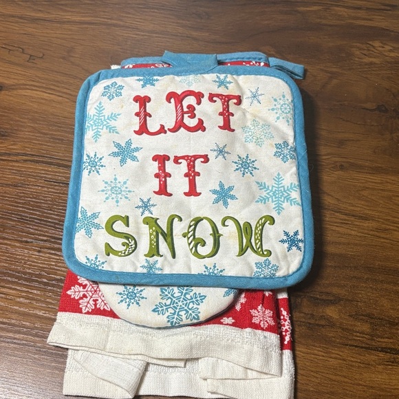 Festive Snowflake Pot Holder Set - Picture 1 of 4
